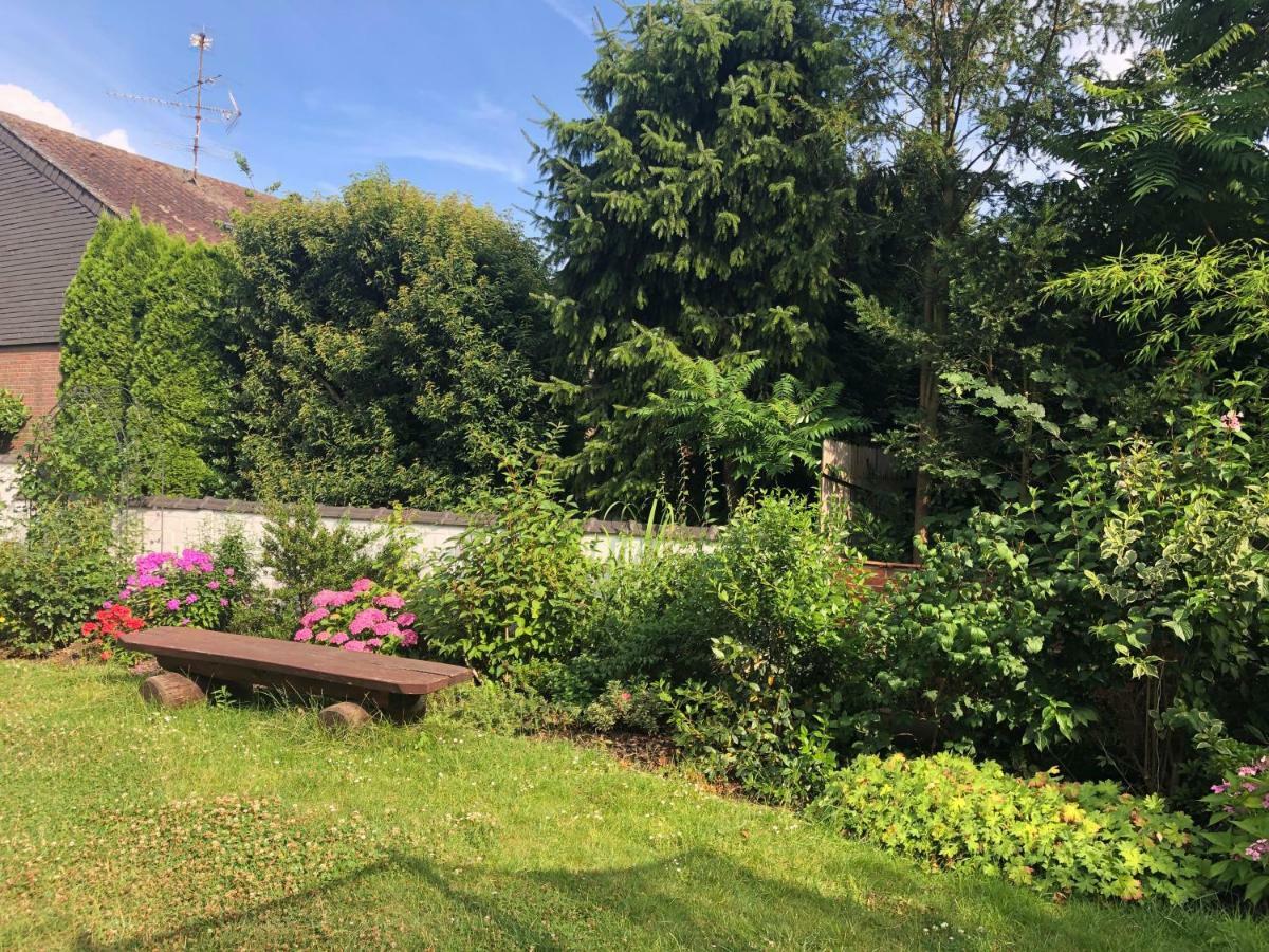Gaestezimmer Mueller Neuss Εξωτερικό φωτογραφία